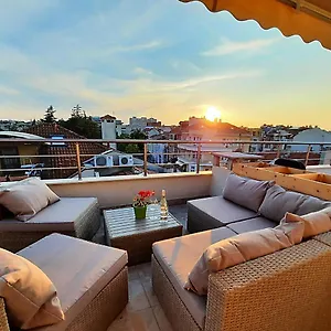 https://shik-chic-in-the-heart-of-burgas-5min-from-beach-new.sozopol-hotels.com