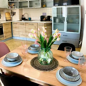 https://welcome-to-burgas-a11-apartment-ultra-central-modern.primorskohotels.com