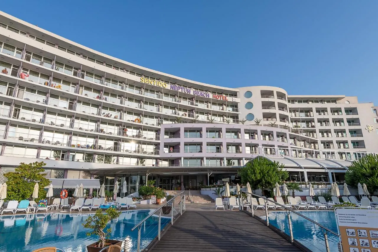 فندق Neptun Beach ساني بيتش